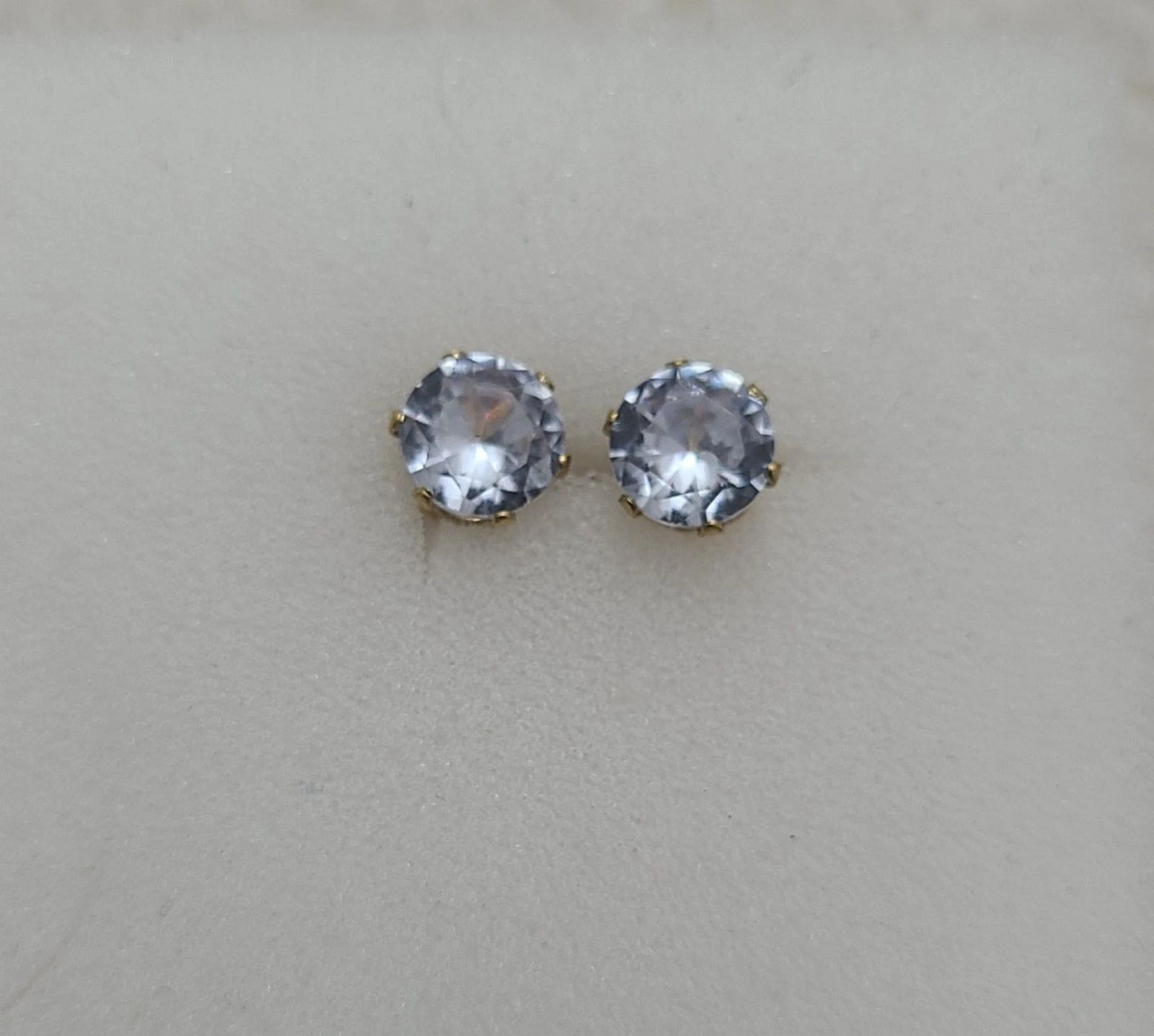 Aretes – photo 3